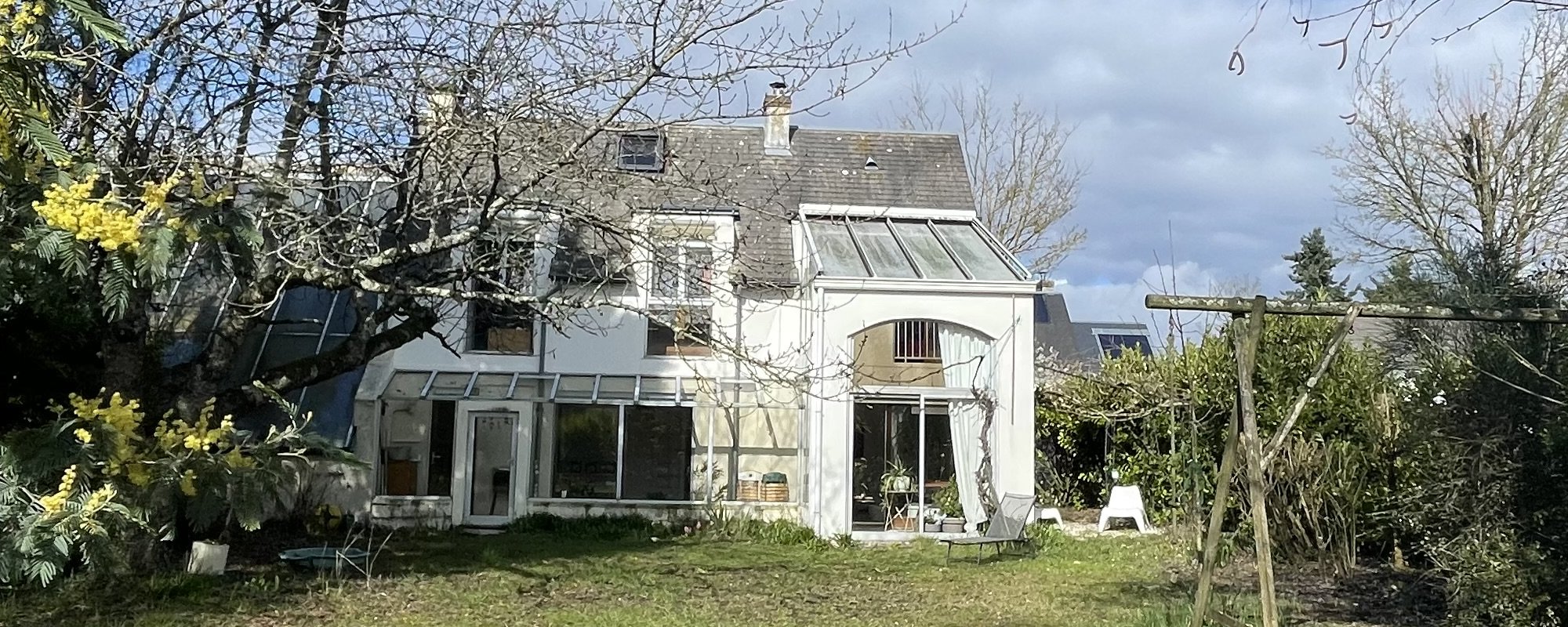 MAISON aux allures CONTEMPORAINES